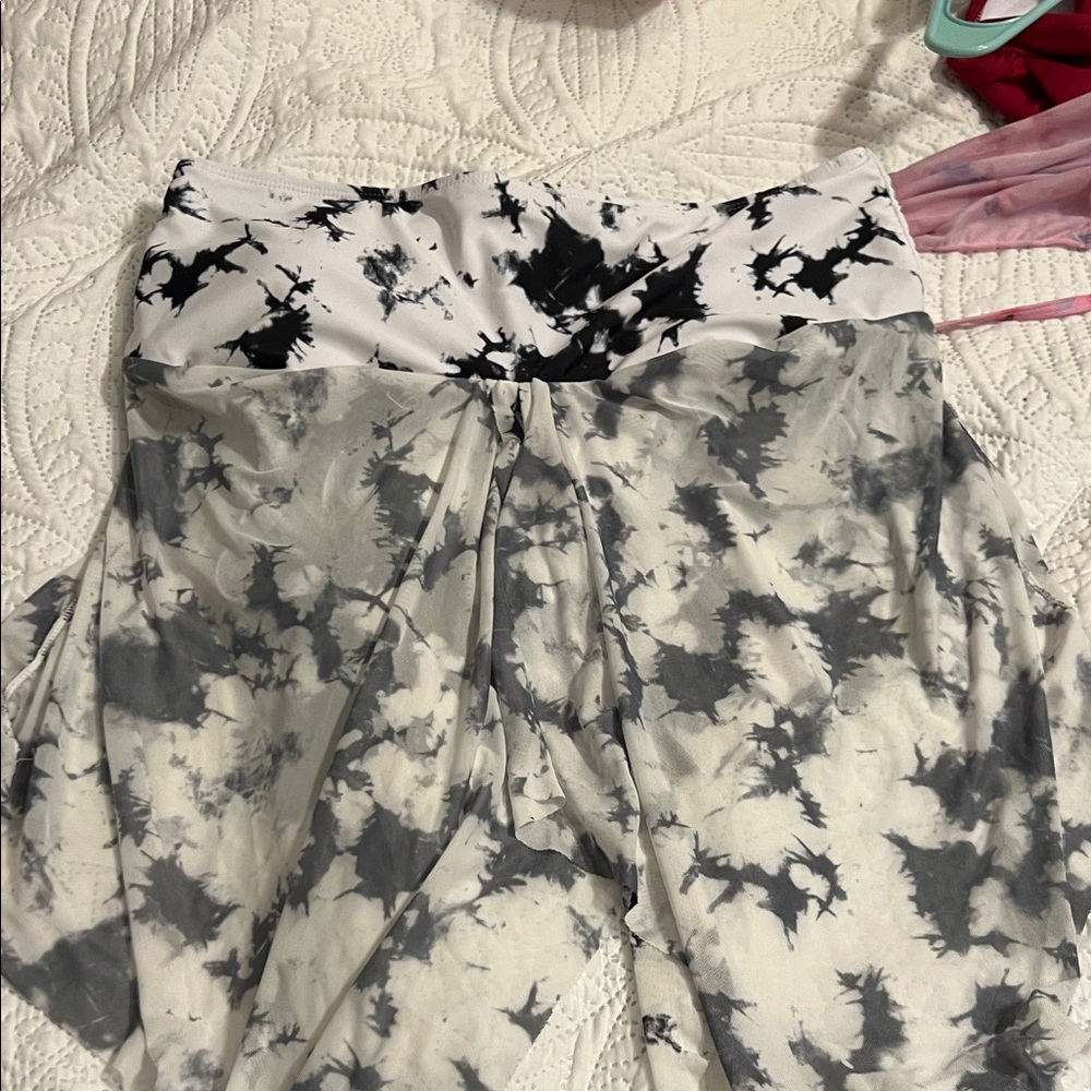 Black and White Tie-Dye Skirt